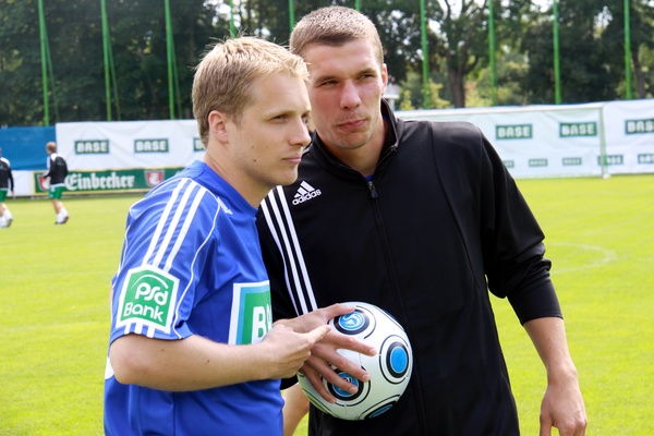 Mertesacker Pocher Lahm   029.jpg